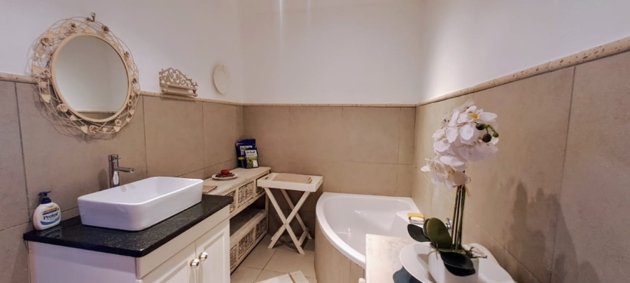 4 Bedroom Property for Sale in Vermont Western Cape